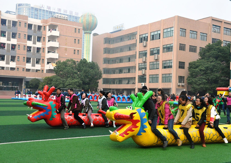 马鞍山旱地龙舟